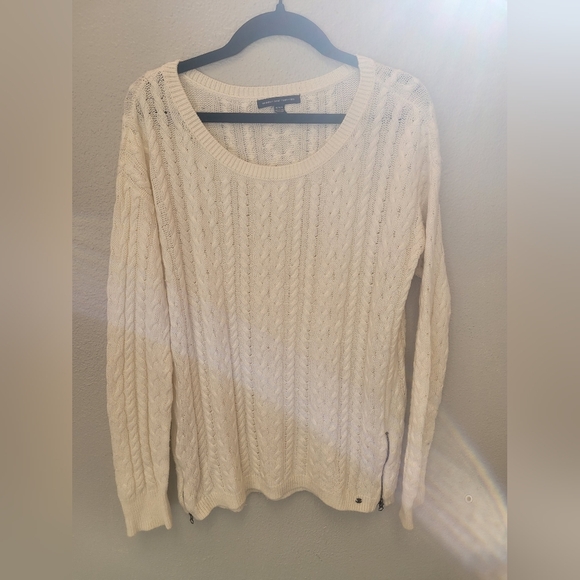 American Eagle Outfitters Sweaters - American Eagle Outfitters Lightweight Sweater Cream Color Size Medium